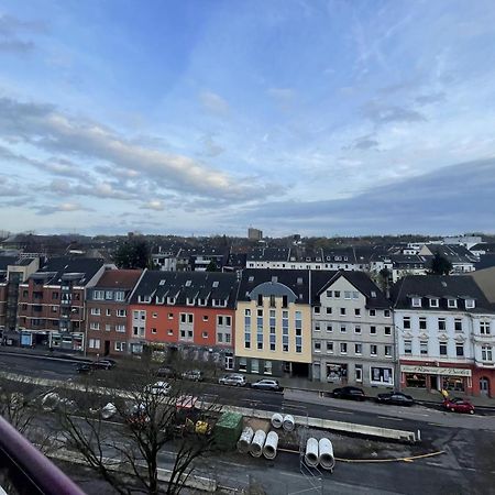 Grosse 3-Zimmer Wohnung, Zentrale Lage. Mülheim an der Ruhr Exterior foto