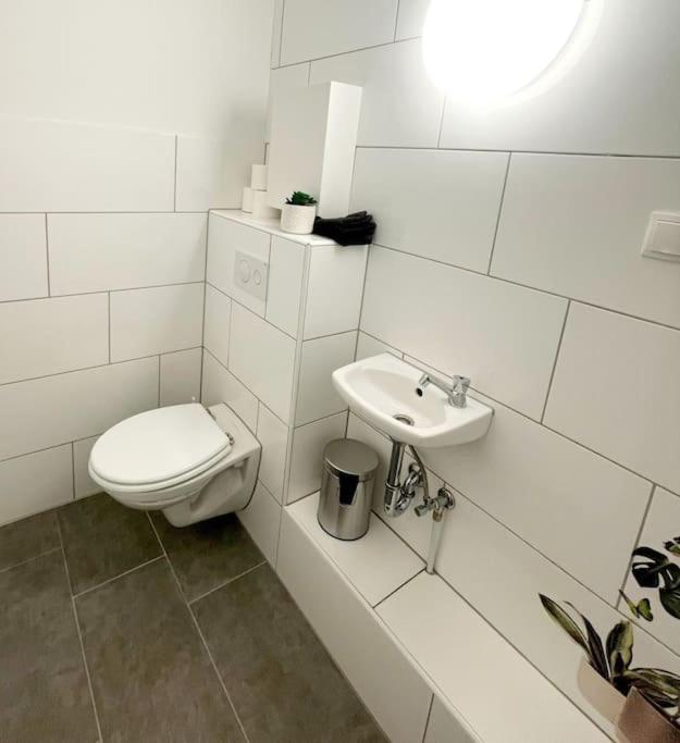 Grosse 3-Zimmer Wohnung, Zentrale Lage. Mülheim an der Ruhr Exterior foto
