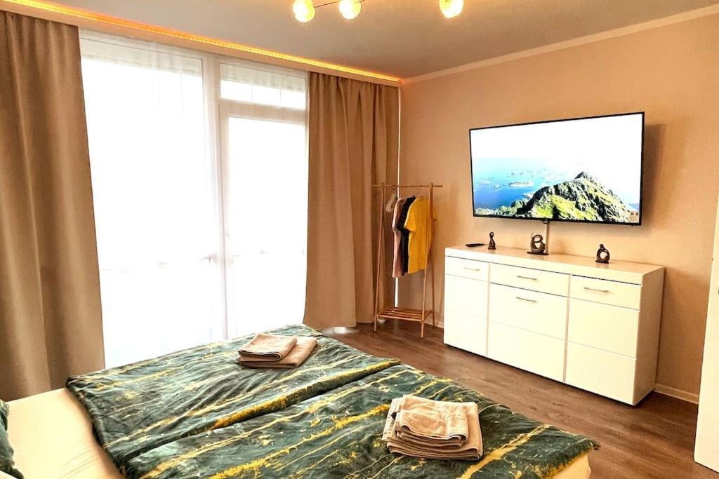 Grosse 3-Zimmer Wohnung, Zentrale Lage. Mülheim an der Ruhr Exterior foto