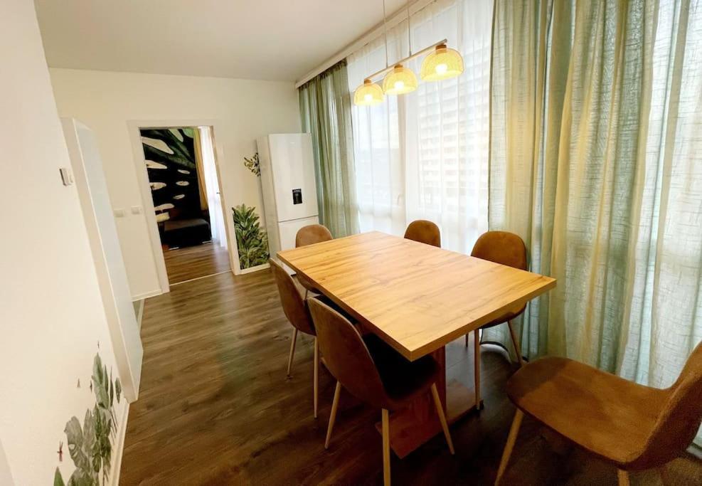 Grosse 3-Zimmer Wohnung, Zentrale Lage. Mülheim an der Ruhr Exterior foto