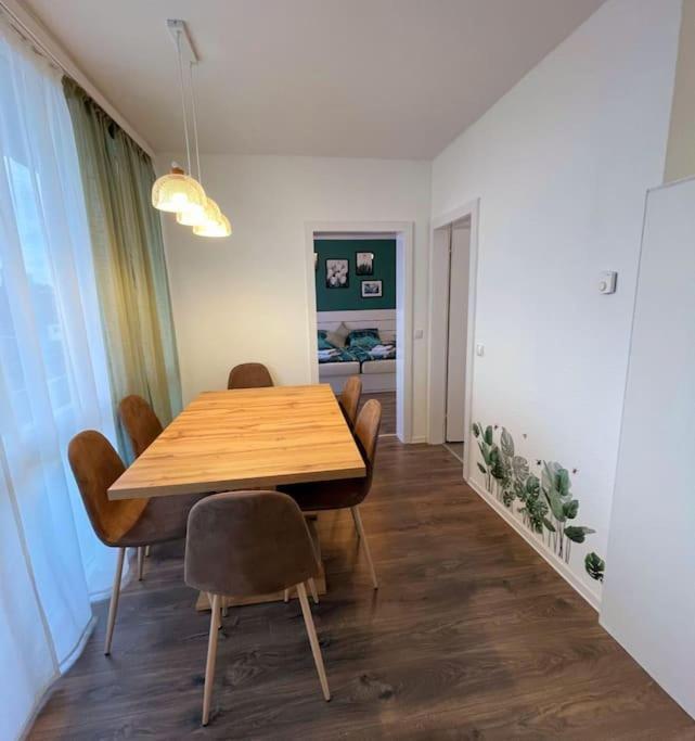 Grosse 3-Zimmer Wohnung, Zentrale Lage. Mülheim an der Ruhr Exterior foto