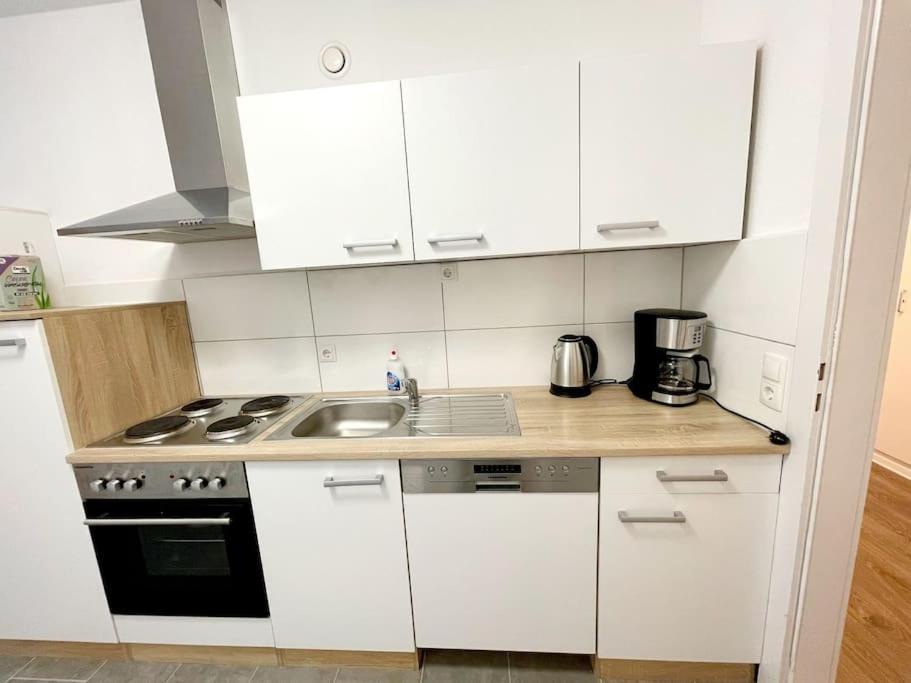 Grosse 3-Zimmer Wohnung, Zentrale Lage. Mülheim an der Ruhr Exterior foto