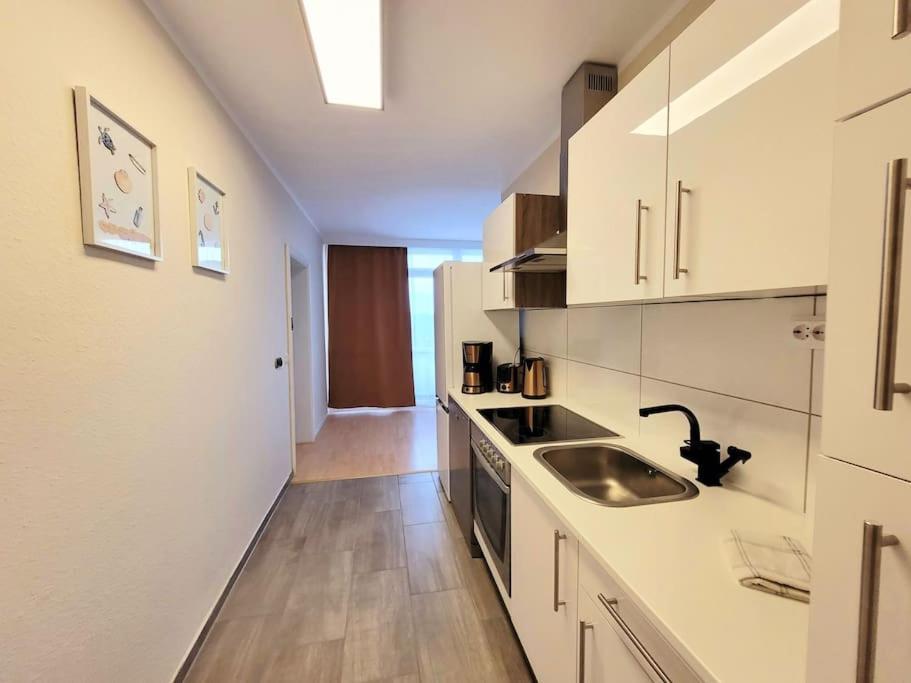Grosse 3-Zimmer Wohnung, Zentrale Lage. Mülheim an der Ruhr Exterior foto